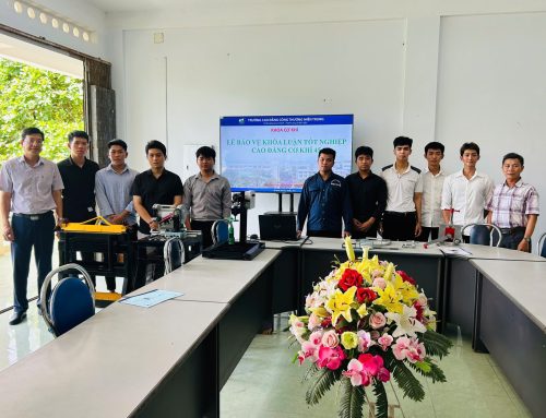 Sinh viên khoa Cơ khí MITC trình diễn khóa luận tốt nghiệp đầy ấn tượng dưới sự hướng dẫn của giảng viên